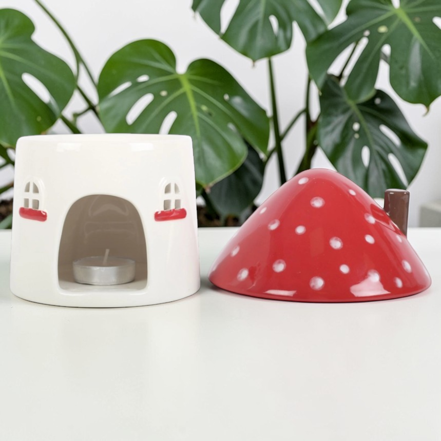 Mushroom House Wax & Oil Tealight Warmer